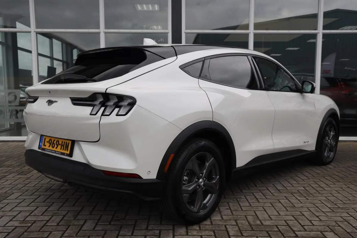 RWD 75 kWh|SOH 93%|360 camera|Lederen Bekleding|B&O Audio|LED|Stoel/stuurverwaming|Apple Carplay/Android Auto|