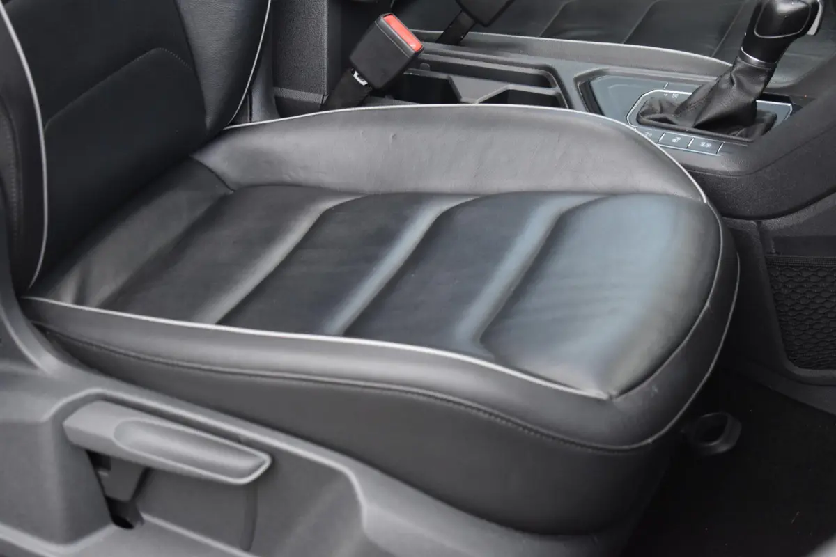 1.4 TSI ACT Comfortline Business Pano Memory 360C Lane ACC