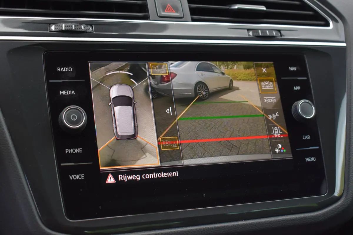 1.4 TSI ACT Comfortline Business Pano Memory 360C Lane ACC