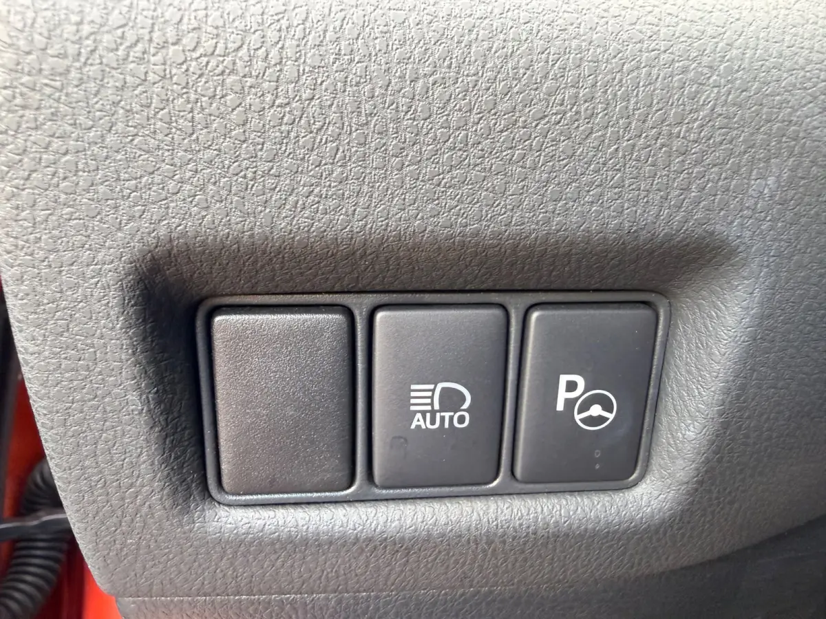 2.0 Hybrid Launch Edition/Camera/Navi/JBL/Leder/Keyless/Dealer-onderhouden