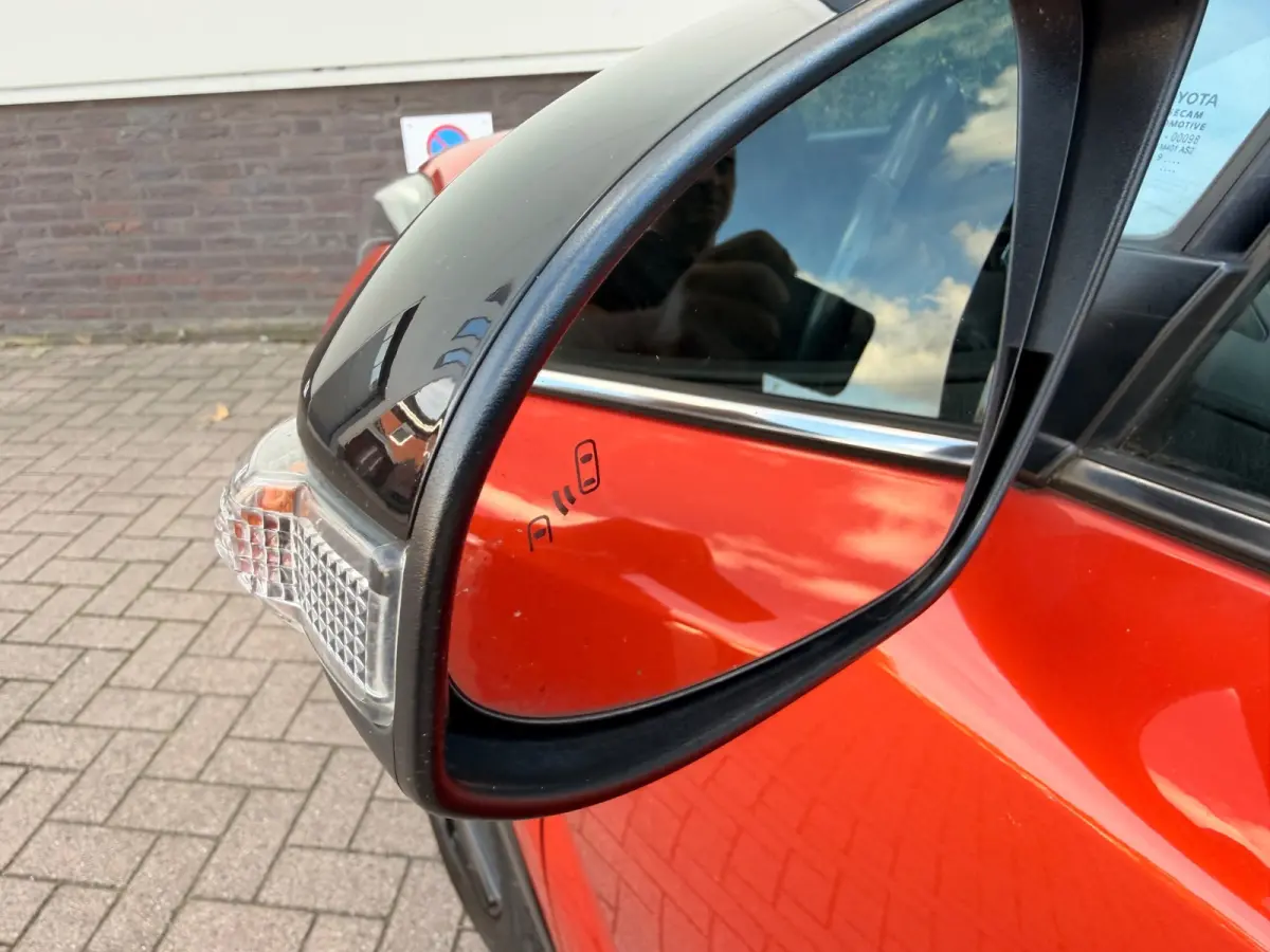 2.0 Hybrid Launch Edition/Camera/Navi/JBL/Leder/Keyless/Dealer-onderhouden