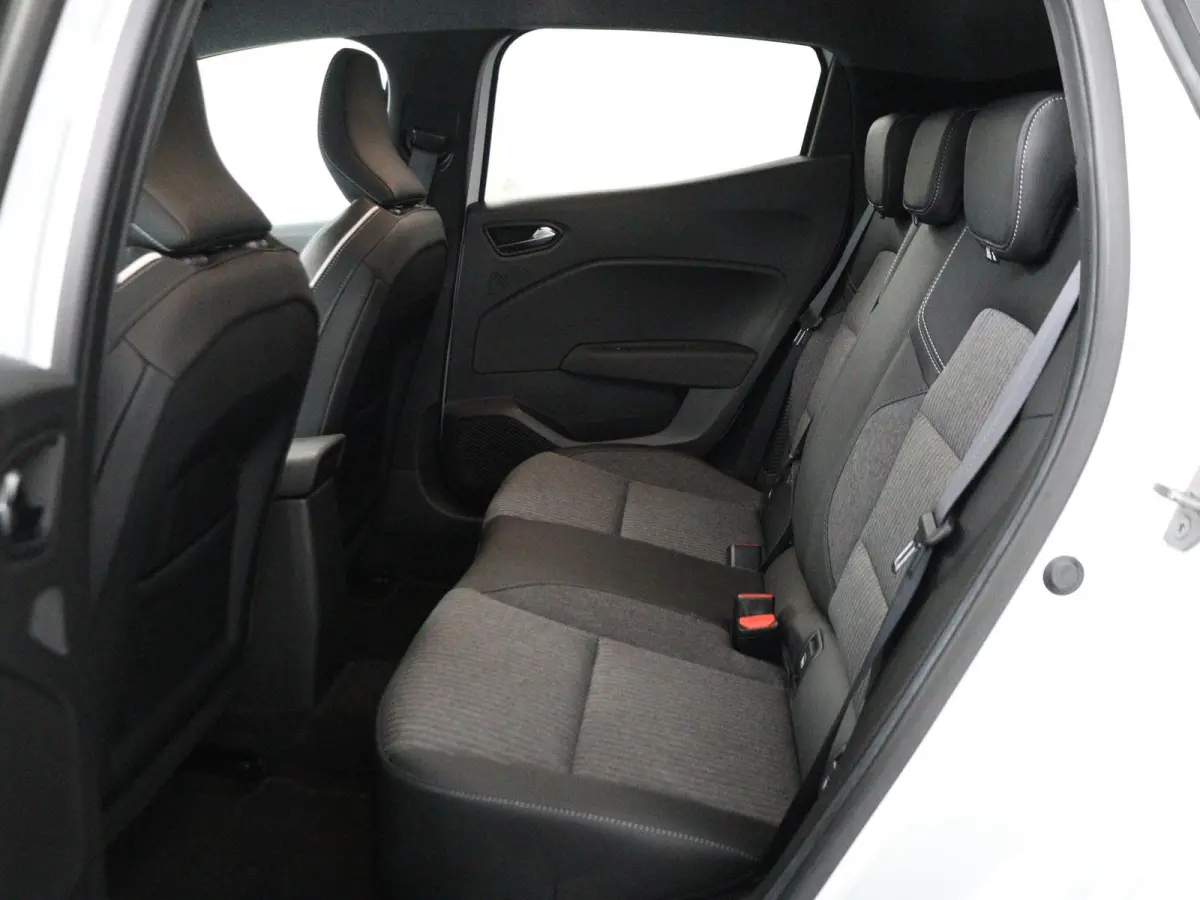 E-TECH full hybrid 145 Techno | SoH 94% | Stoelverw. | Groot Navi | 360 Camera |