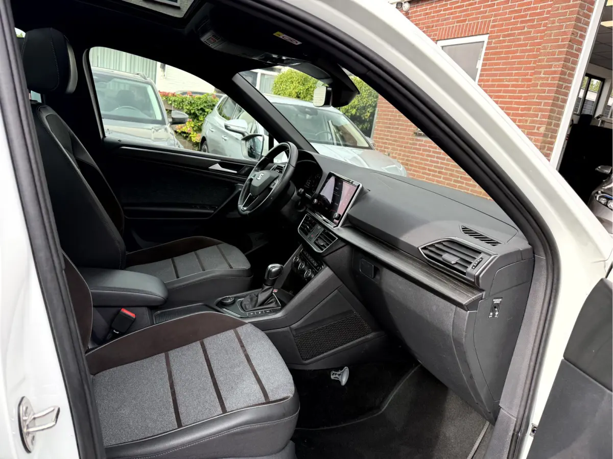 1.5 TSI Xcellence Winterpack, Panoramadak, Trekhaak, 360 camera