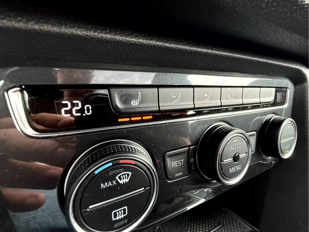 1.5 TSI Xcellence Winterpack, Panoramadak, Trekhaak, 360 camera