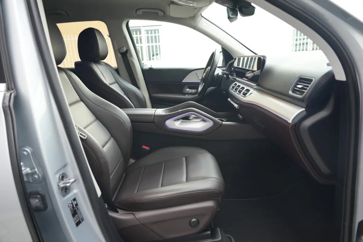 350 e 4MATIC AMG | 334PK | PHEV | Netjes Onderhouden | Stoelverwarming | Camera De Mercedes-Benz GLE 350 e biedt met zijn 4MATIC vierwielaandrijving veel comfort en zekerheid onderweg en bes