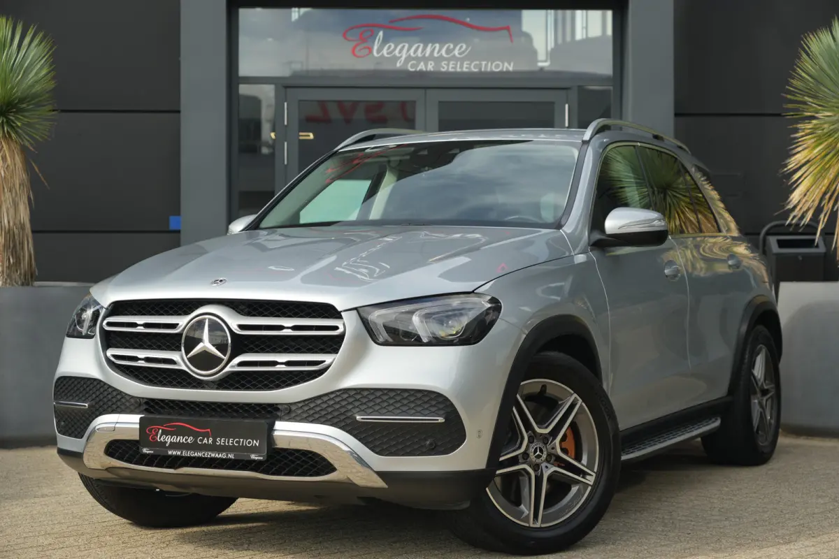 350 e 4MATIC | 334PK | Plug-in Hybrid | NAV | Camera | Stoelverwarming | Leder De Mercedes-Benz GLE 350 e biedt met zijn 4MATIC vierwielaandrijving veel comfort en zekerheid onderweg en besc
