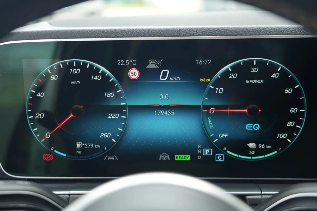 350 e 4MATIC AMG | 334PK | PHEV | Netjes Onderhouden | Stoelverwarming | Camera De Mercedes-Benz GLE 350 e biedt met zijn 4MATIC vierwielaandrijving veel comfort en zekerheid onderweg en bes
