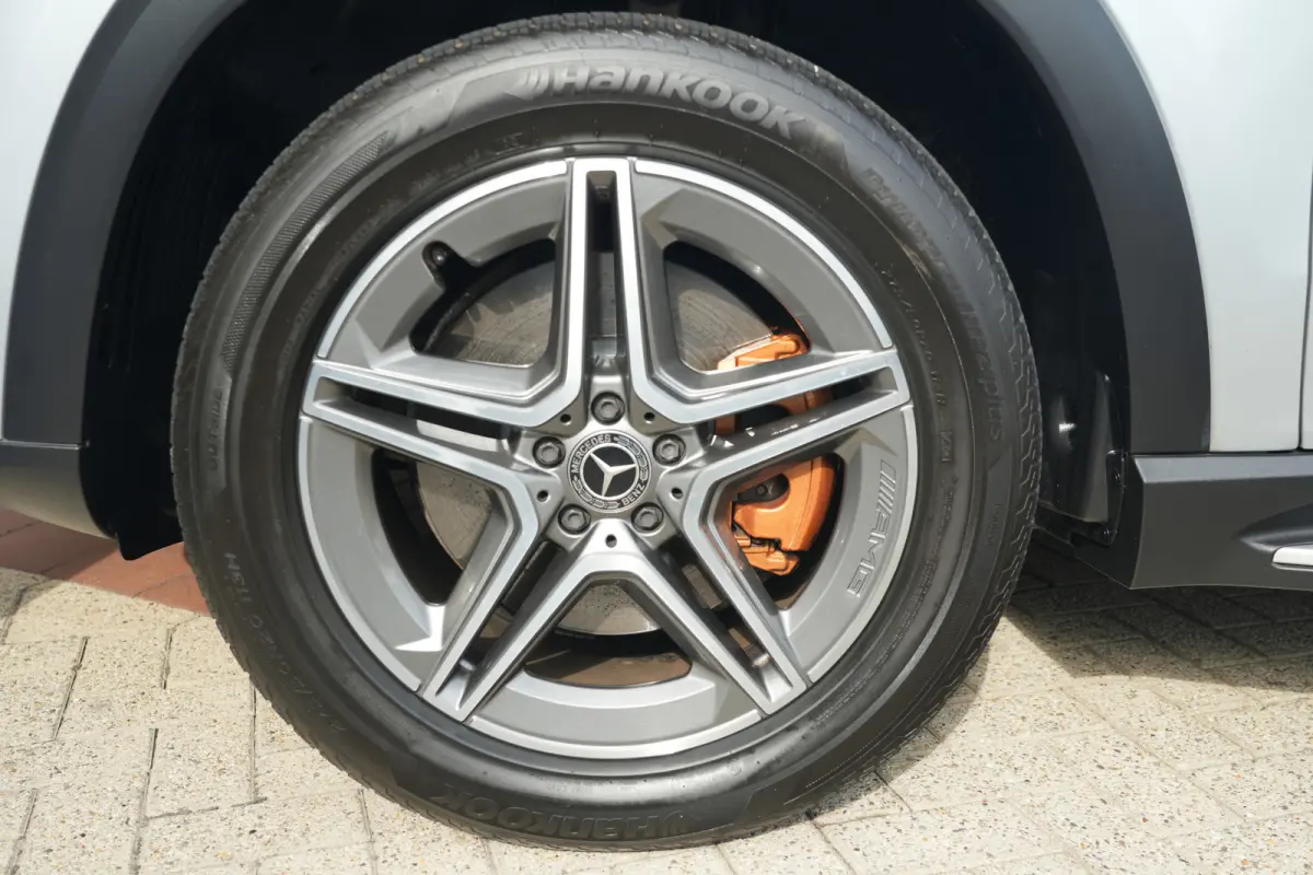 350 e 4MATIC | 334PK | Plug-in Hybrid | NAV | Camera | Stoelverwarming | Leder De Mercedes-Benz GLE 350 e biedt met zijn 4MATIC vierwielaandrijving veel comfort en zekerheid onderweg en besc