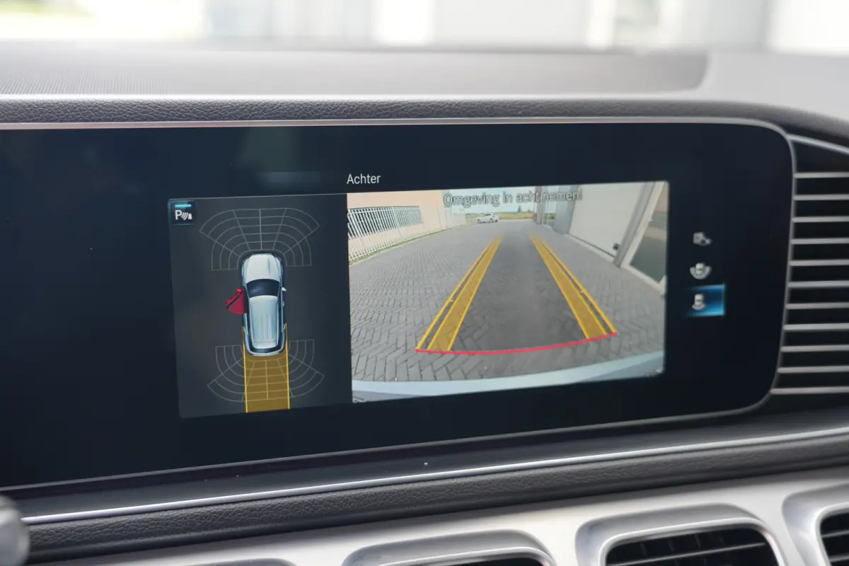 350 e 4MATIC AMG | 334PK | PHEV | Netjes Onderhouden | Stoelverwarming | Camera De Mercedes-Benz GLE 350 e biedt met zijn 4MATIC vierwielaandrijving veel comfort en zekerheid onderweg en bes