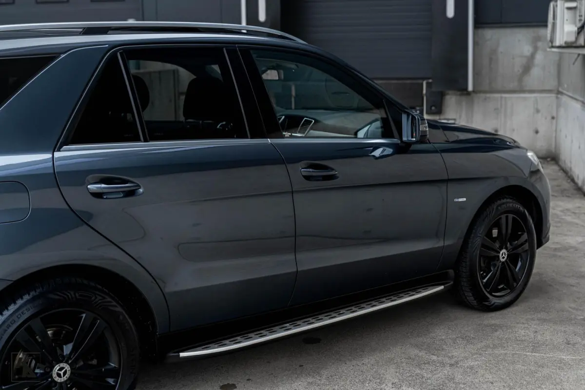 350 BlueTEC Edition 1