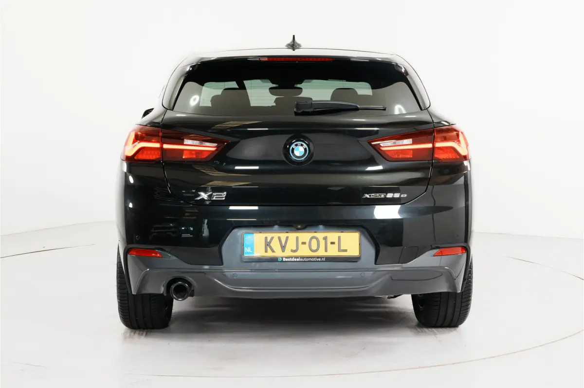 xDrive25e PHEV 220 pk | SOH 93% | M Sport | Pano | Leder | Head-up |