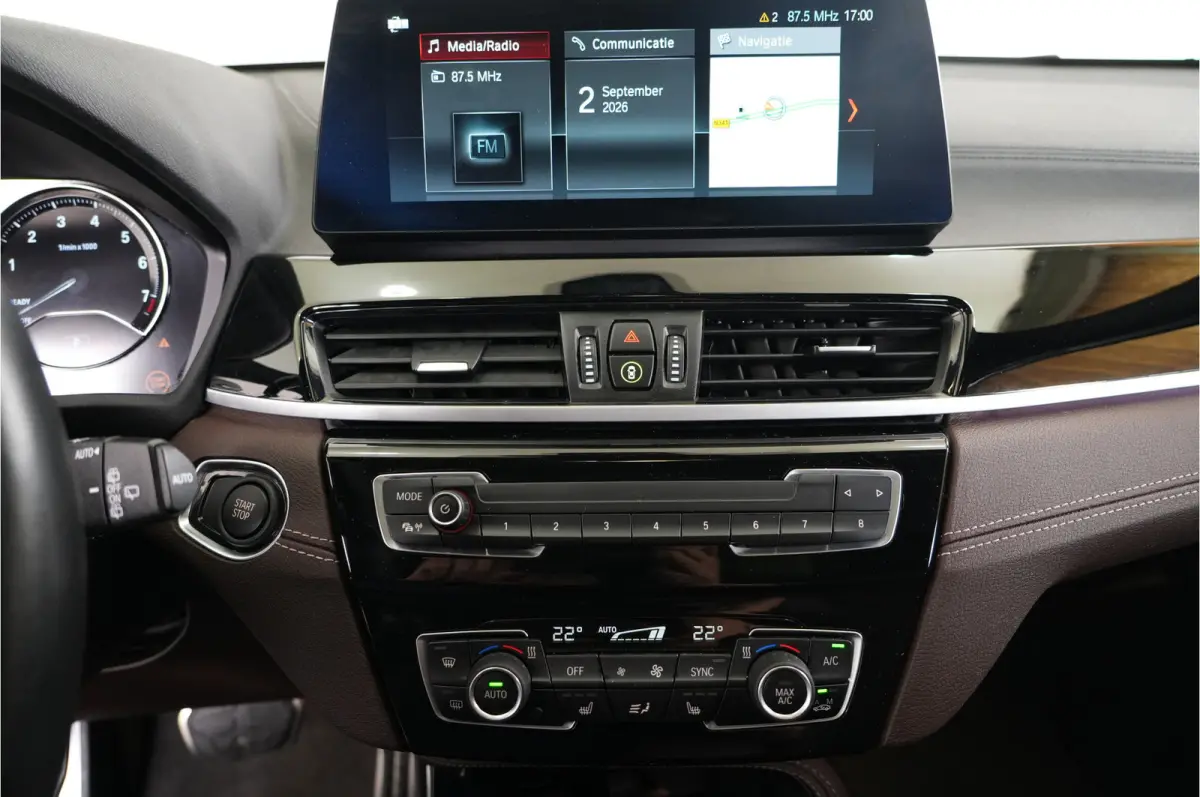 xDrive25e PHEV 220 pk | SOH 93% | M Sport | Pano | Leder | Head-up |