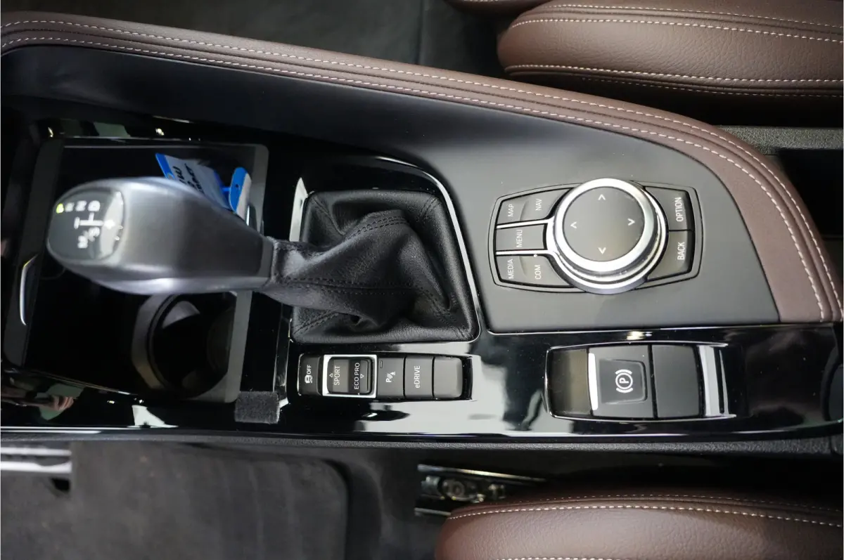 xDrive25e PHEV 220 pk | SOH 93% | M Sport | Pano | Leder | Head-up |