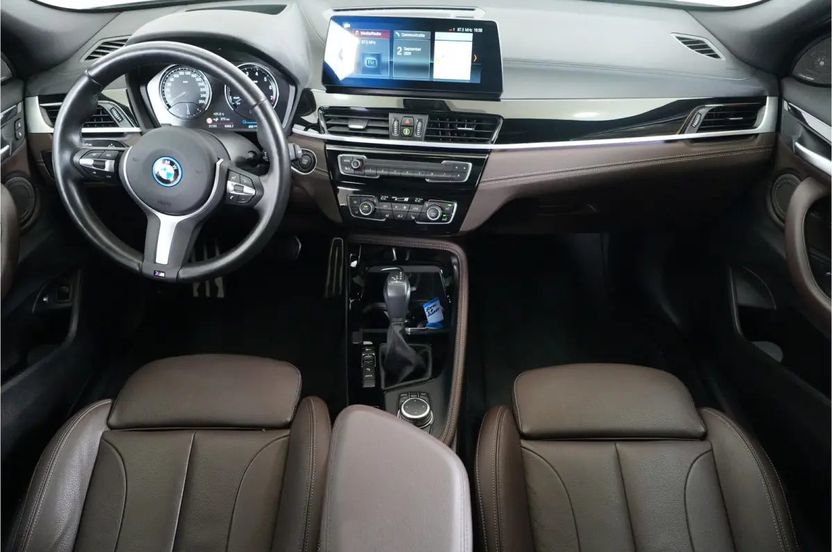 xDrive25e PHEV 220 pk | SOH 93% | M Sport | Pano | Leder | Head-up |