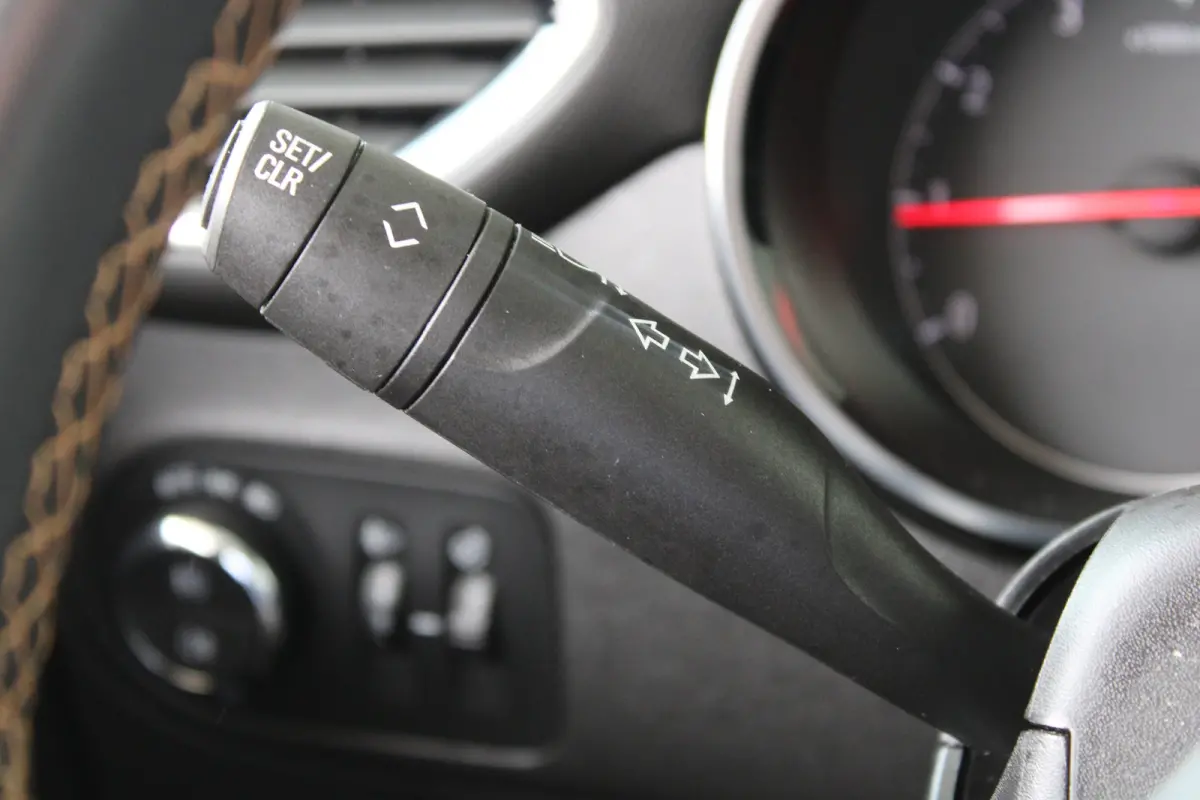 1.2 Turbo Innovation | Climate control | Navigatie | Parkeersensoren achter | Apple carplay & Android auto |
