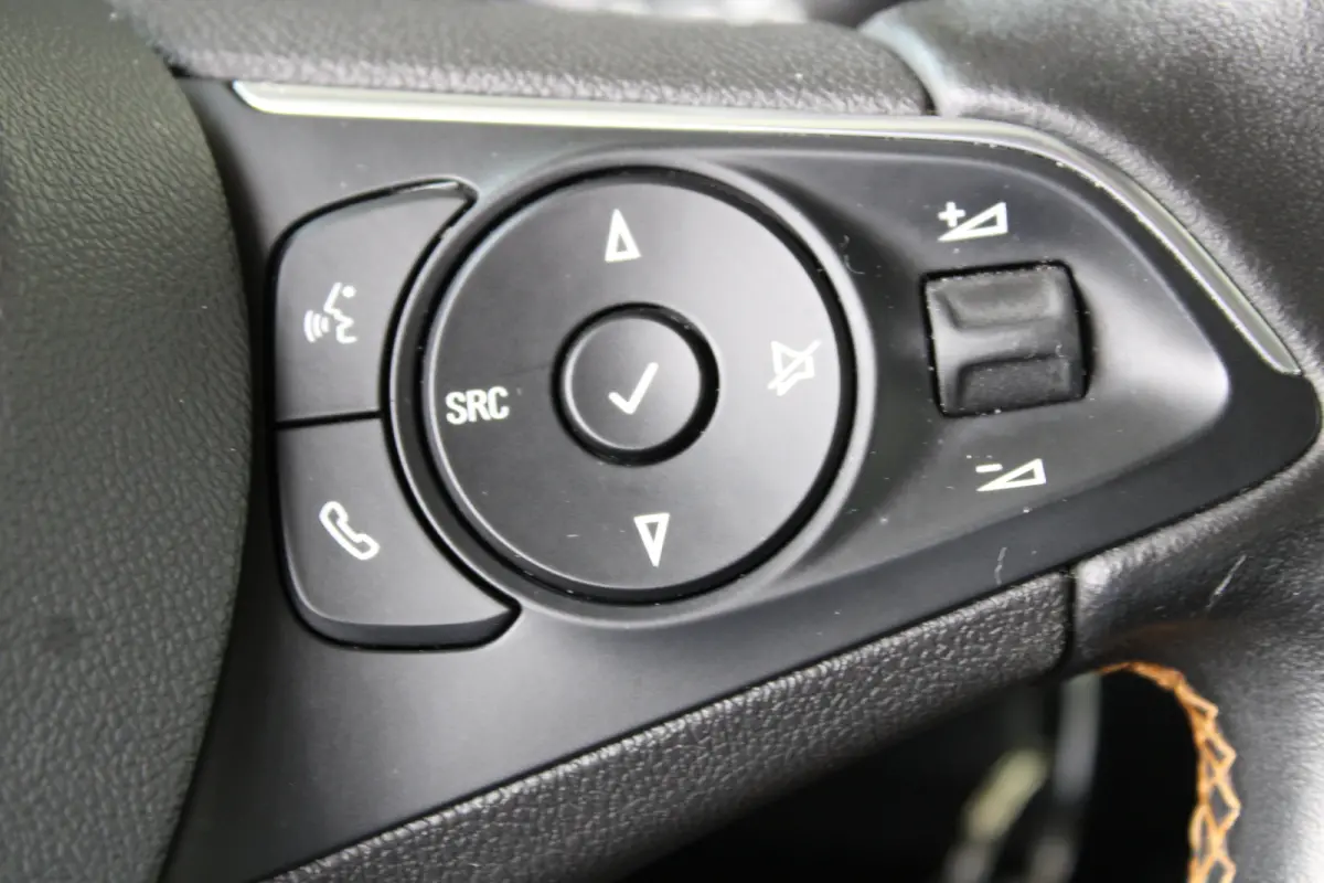 1.2 Turbo Innovation | Climate control | Navigatie | Parkeersensoren achter | Apple carplay & Android auto |