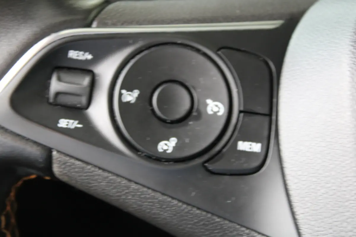 1.2 Turbo Innovation | Climate control | Navigatie | Parkeersensoren achter | Apple carplay & Android auto |