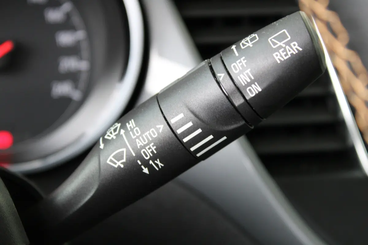 1.2 Turbo Innovation | Climate control | Navigatie | Parkeersensoren achter | Apple carplay & Android auto |