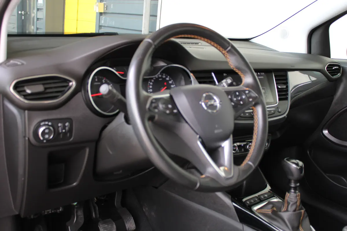 1.2 Turbo Innovation | Climate control | Navigatie | Parkeersensoren achter | Apple carplay & Android auto |