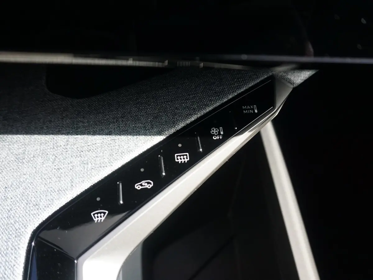 1.6 Plug-in Hybrid 195 Allure 7p | Apple Carplay/Android Auto | Winterpakket