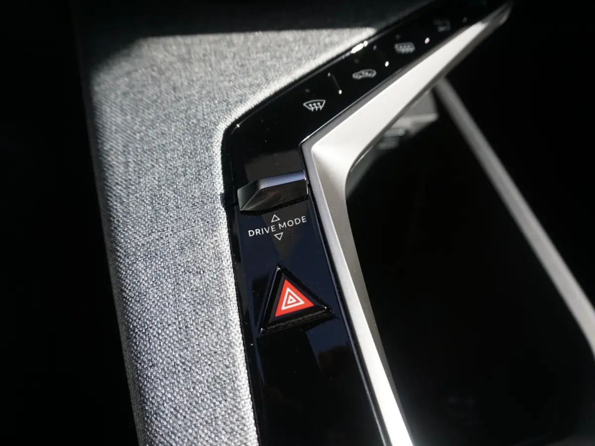 1.6 Plug-in Hybrid 195 Allure 7p | Apple Carplay/Android Auto | Winterpakket