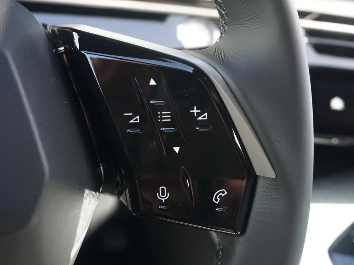 1.6 Plug-in Hybrid 195 Allure 7p | Apple Carplay/Android Auto | Winterpakket