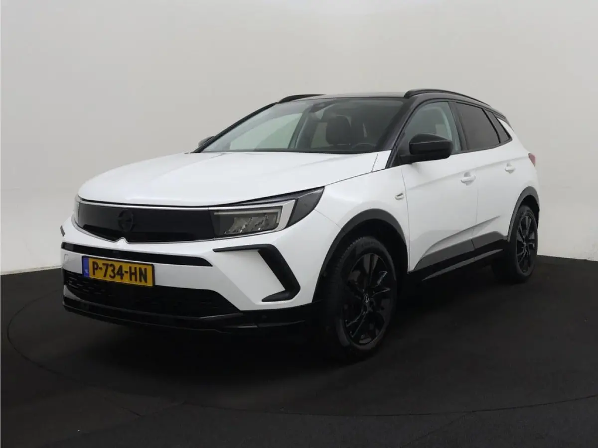1.2 Turbo Automaat GS Line Trekhaak/Winterpakket/ Camera/Nav/Vc/Ecc/Keyless