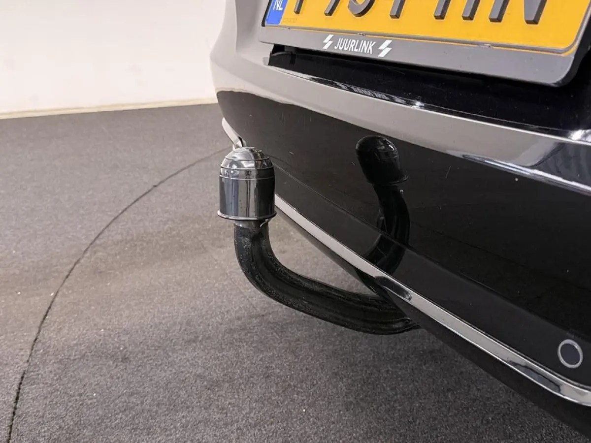 1.2 Turbo Automaat GS Line Trekhaak/Winterpakket/ Camera/Nav/Vc/Ecc/Keyless
