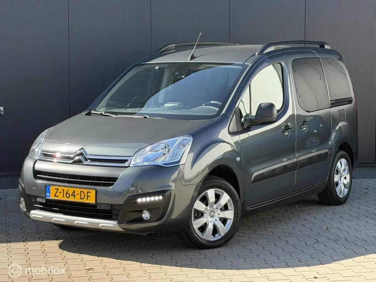 Citroën Berlingo 2017 Benzine Handgeschakeld leasen