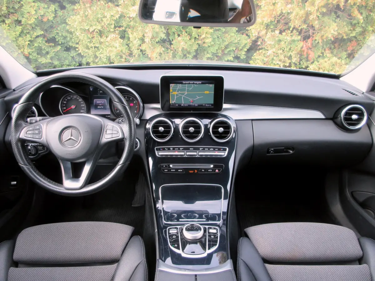 180 Lease Ed. Automaat * Trekhaak *