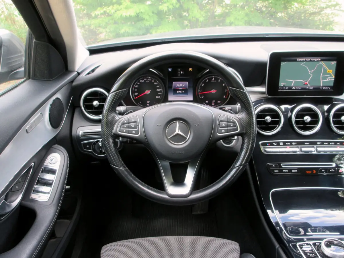 180 Lease Ed. Automaat * Trekhaak *
