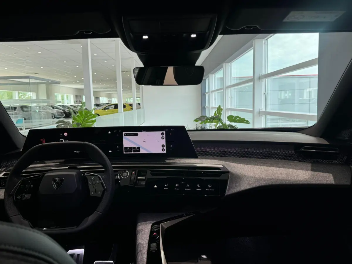 GT 73 kWh 7p | 360 Camera | Alcantara bekleding | Massage/ventilatie en verwarmde stoelen | Panoramadak | Nu te bestellen!