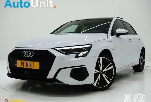 40 TFSI e Full Black 204PK | Lederen Sportstoelen | Panoramadak | Camera | Keyless | Sfeerlicht | Carplay