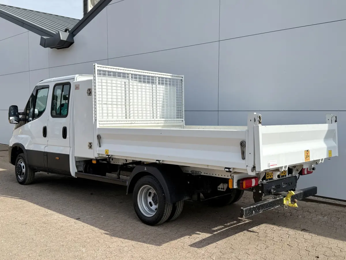 35C16 3.0 Dubbele Cabine Kipper Dubbellucht 3,5t Trekhaak 6 Stoelen Airco Cruise Control Luchtgeveerde stoel Benne Tipper