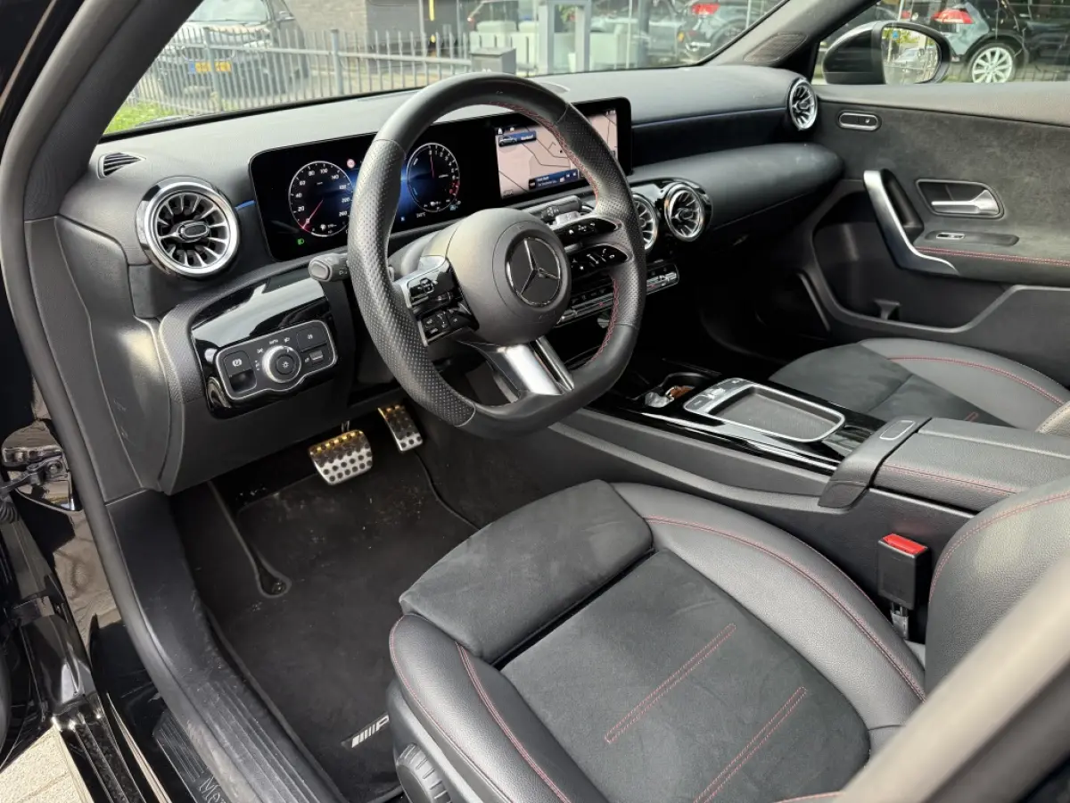 250 e AMG Line I Night Pakket I Ambiente I Keyless I Stoelverw. I Cruise I 18 Inch.