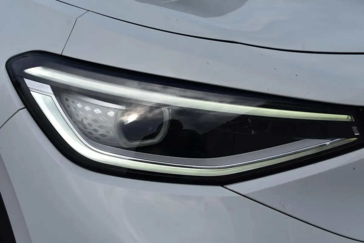 First Max 77 kWh | Head-Up display | Stoelmassage | Pano |