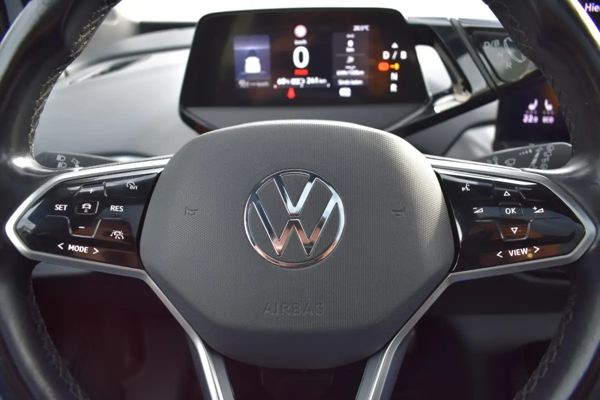 First Max 77 kWh | Head-Up display | Stoelmassage | Pano |
