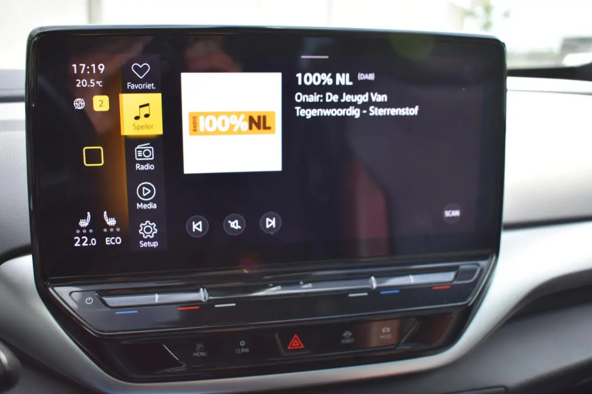 First Max 77 kWh | Head-Up display | Stoelmassage | Pano |