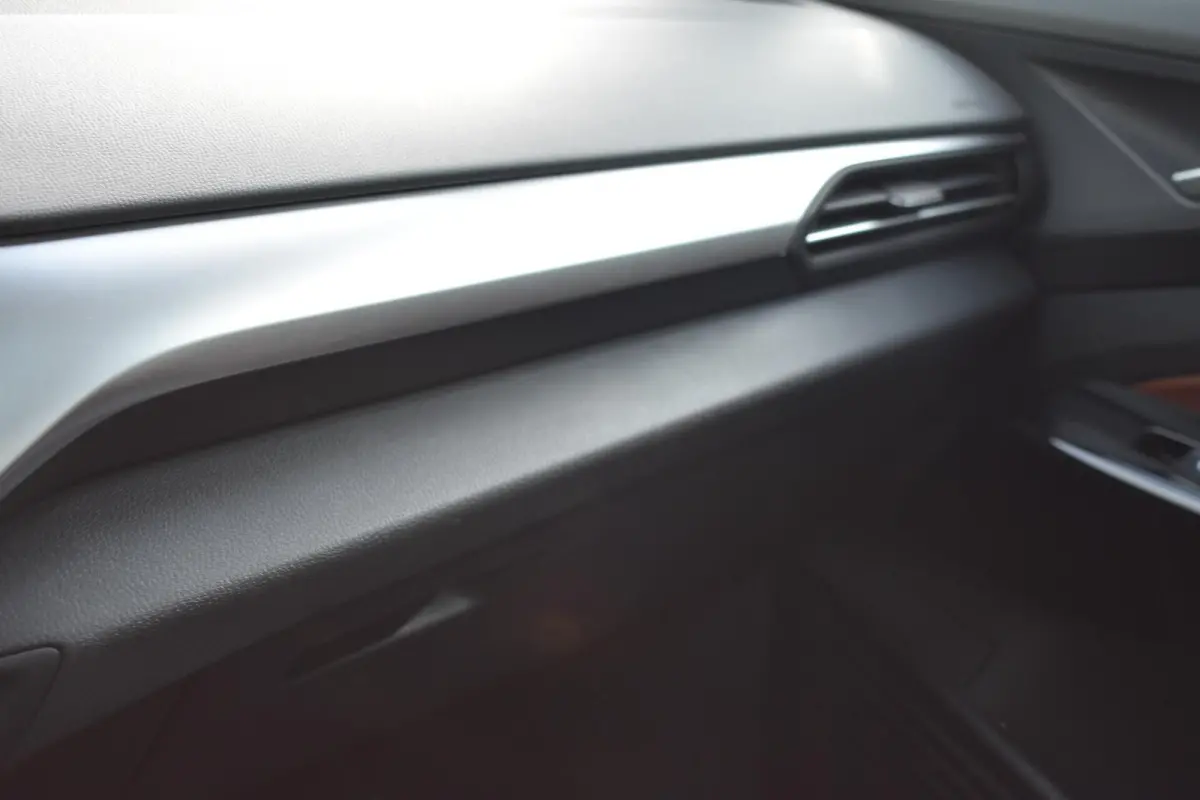 First Max 77 kWh | Head-Up display | Stoelmassage | Pano |