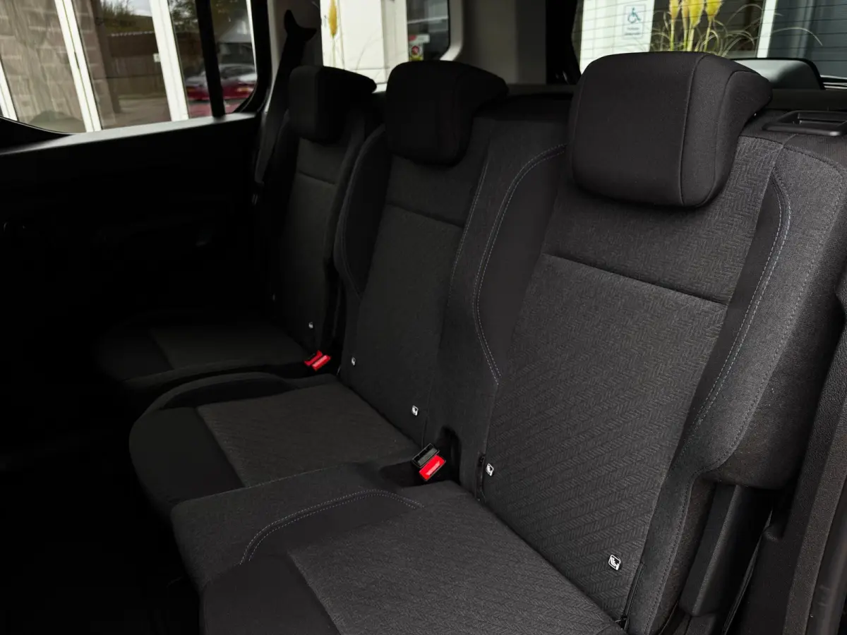 1.2 PureTech Allure | Automaat | Trekhaak | Distributieriem vervangen| Camera | Climate Control