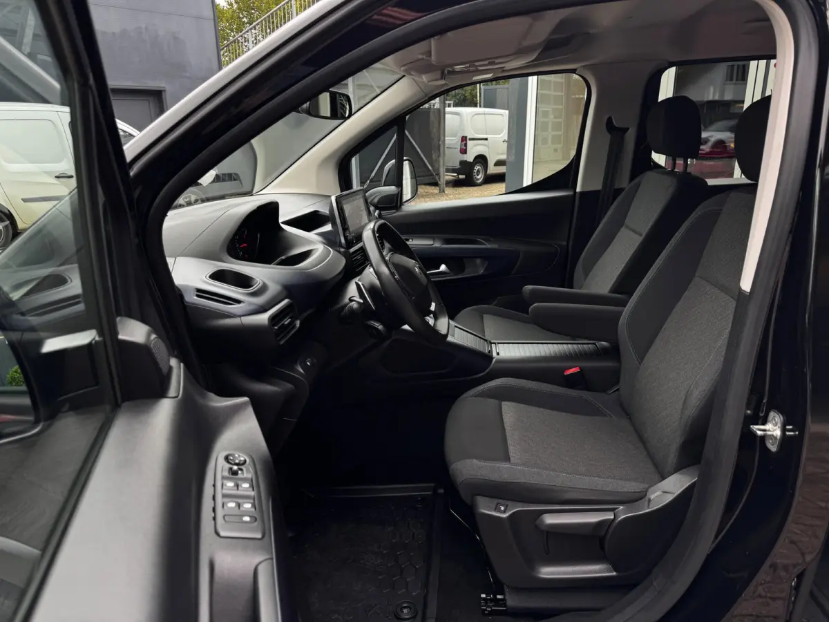 1.2 PureTech Allure | Automaat | Trekhaak | Distributieriem vervangen| Camera | Climate Control