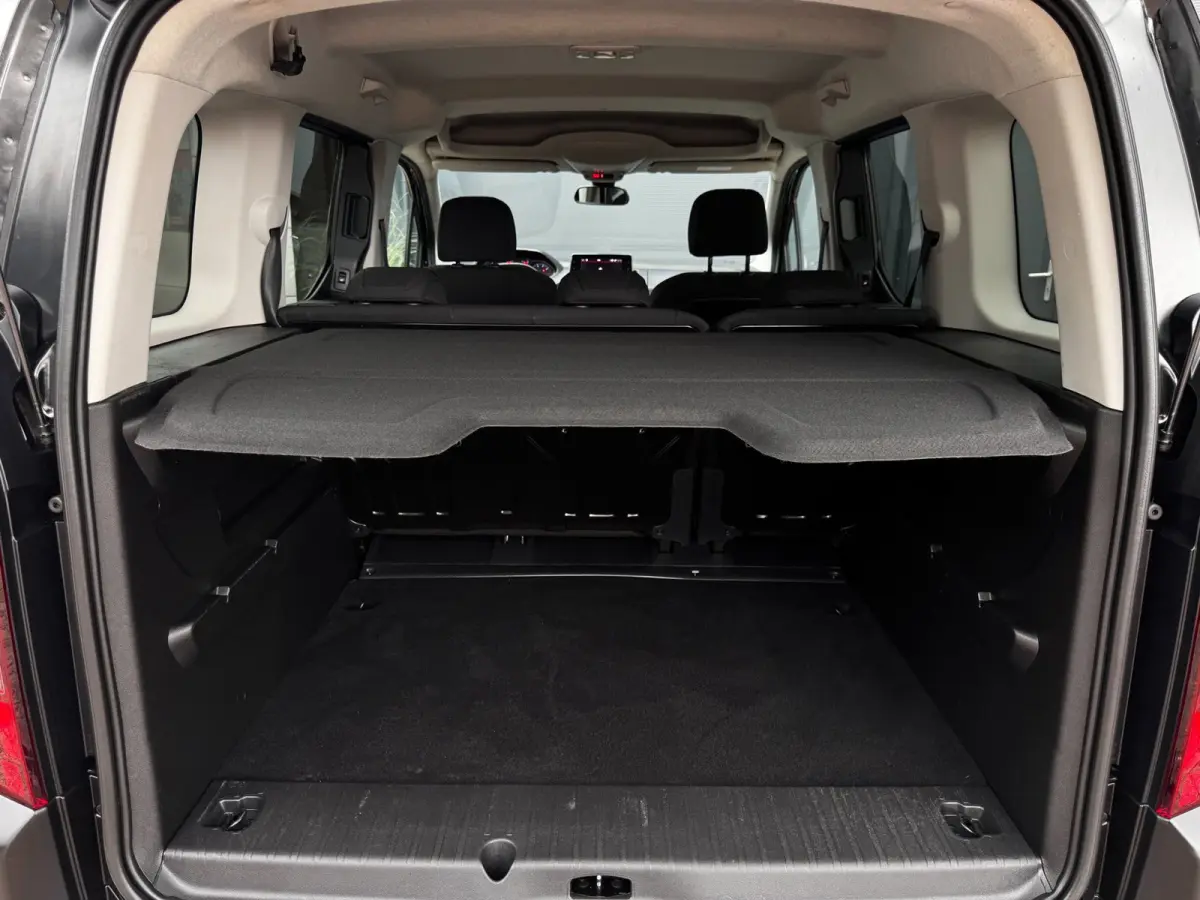 1.2 PureTech Allure | Automaat | Trekhaak | Distributieriem vervangen| Camera | Climate Control