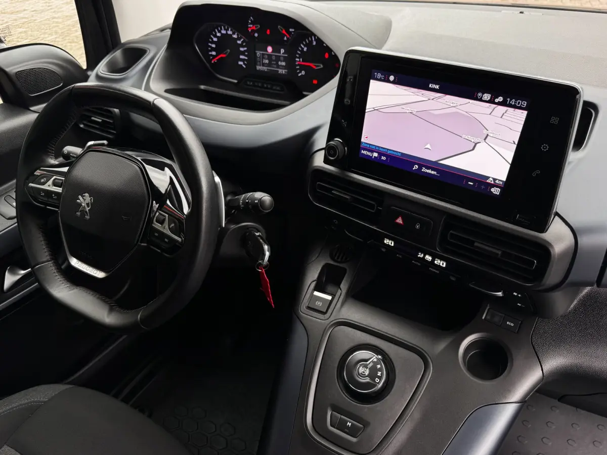 1.2 PureTech Allure | Automaat | Trekhaak | Distributieriem vervangen| Camera | Climate Control