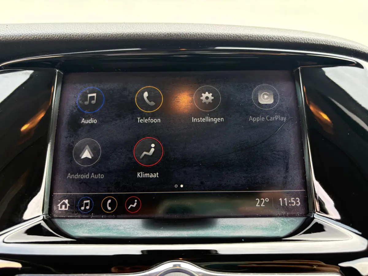 1.0 75PK Innovation | VOORSTOELEN VERWARMD| CRUISE CONTROL| PARKEERSENSOREN ACHTER| CLIMATE CONTROL