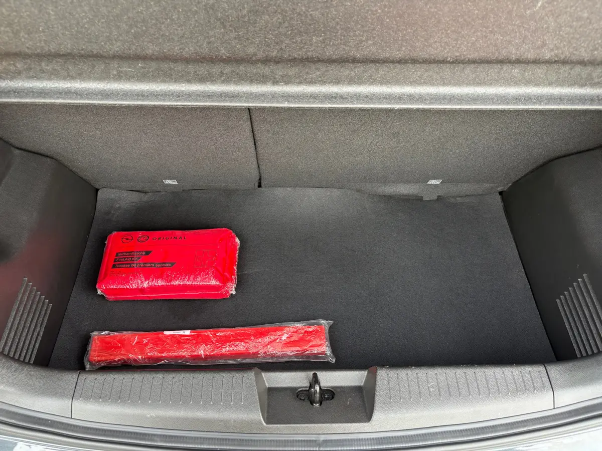 1.0 75PK Innovation | VOORSTOELEN VERWARMD| CRUISE CONTROL| PARKEERSENSOREN ACHTER| CLIMATE CONTROL