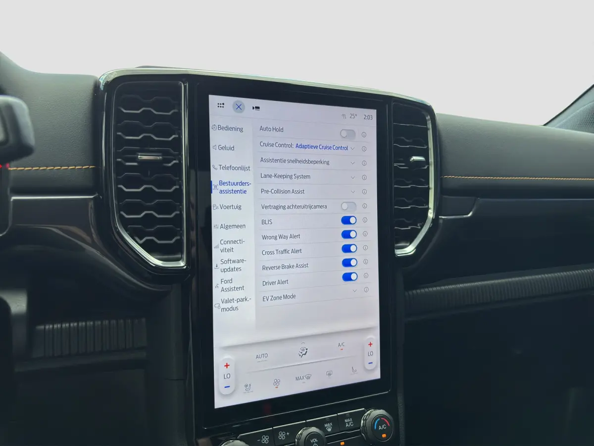 2.3 PHEV Wildtrak Plug-in Dubbel Cabine | Rollertop | 5 persoons | 3500 kg trekgewicht | Adap. Cruise Control | Winterpack | Camera |