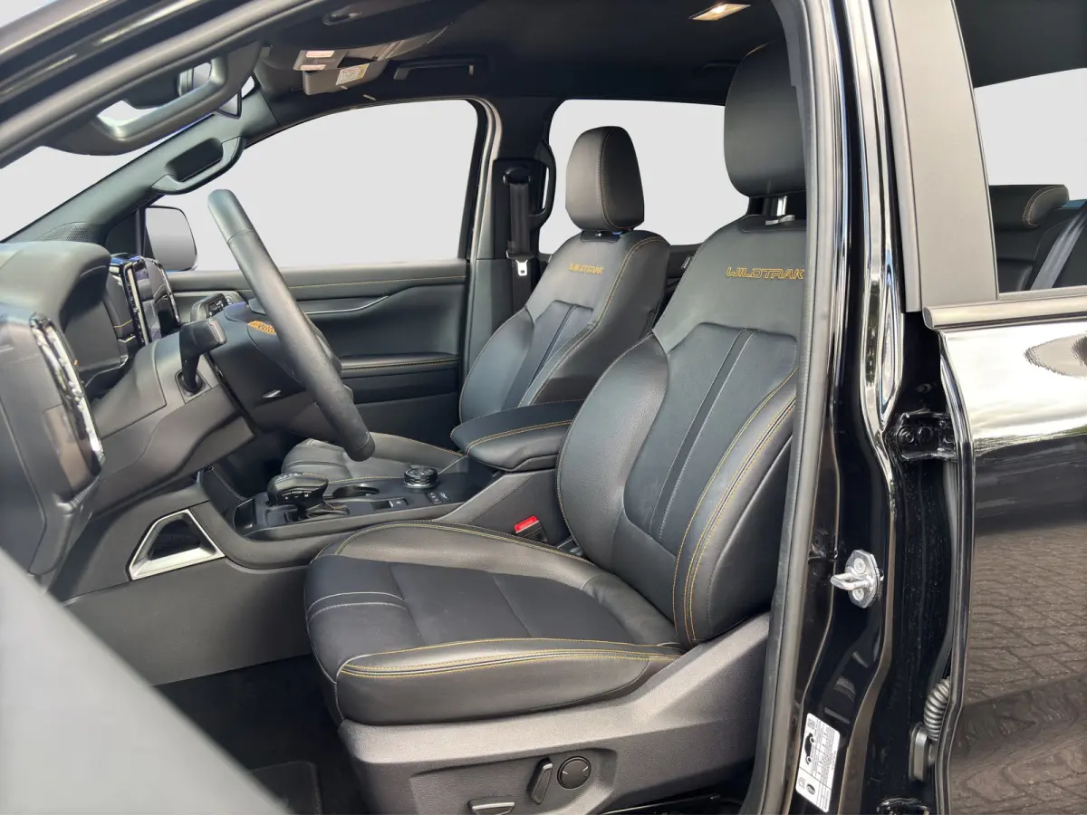 2.3 PHEV Wildtrak Plug-in Dubbel Cabine | Rollertop | 5 persoons | 3500 kg trekgewicht | Adap. Cruise Control | Winterpack | Camera |
