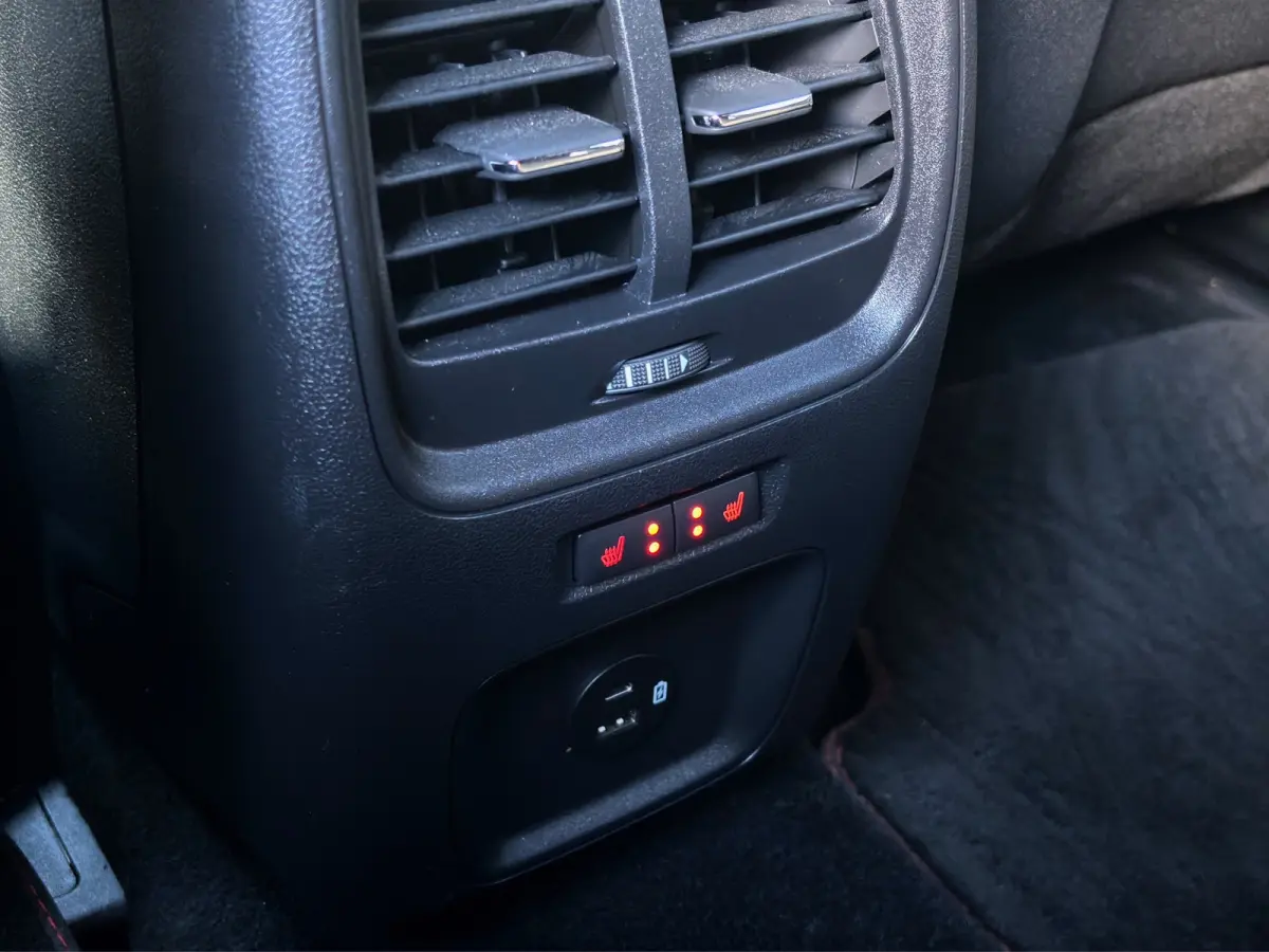 2.5 PHEV ST-Line | Trekhaak | Adap. Cruise | Stoelverwarming | Camera | 19 inch