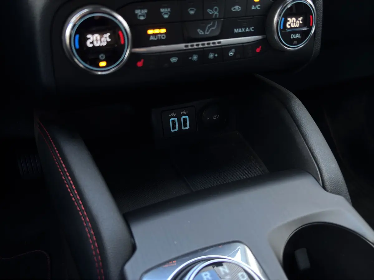 2.5 PHEV ST-Line | Trekhaak | Adap. Cruise | Stoelverwarming | Camera | 19 inch