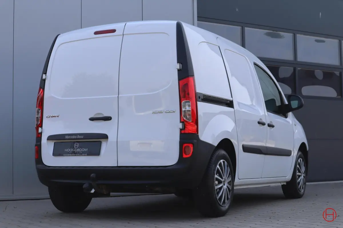 bestel 109 CDI / Airco / Cruise / Trekhaak / Stoelverwarming / 1e EIG